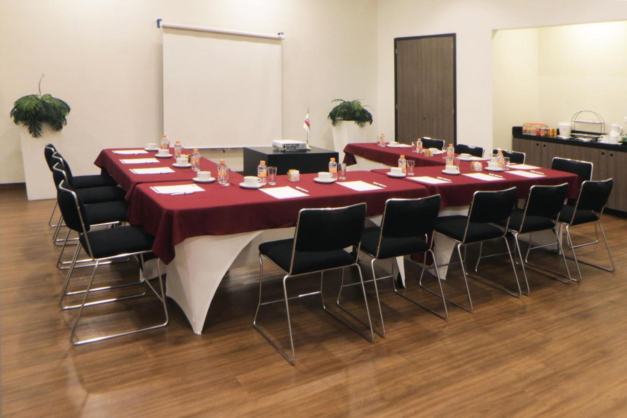 City Express Suites By Marriott Tijuana Rio Eksteriør bilde